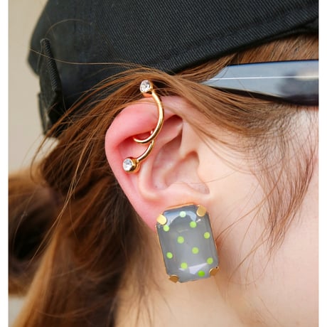 【nikori】　cubic dot　ピアス