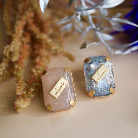 【nikori】　cubic botanical lame  イヤリング