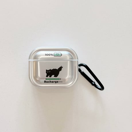 Airpods 5 対応ケース メタリックシルバー 黒猫 Airpodspro3/2/カバー Airpods4/3 カラビナ付き 指紋防止[M6804]