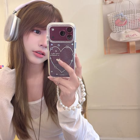 きらめくハート＆星柄 iPhone18Pro/18ProMaxケース グリッタークリア iPhone17Pro/16カバー パール風ハンドストラップ付き [M6885]