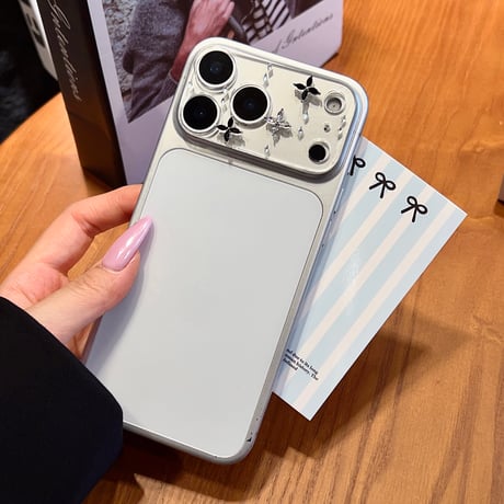 キラキラビジュー花 iPhone18Pro/18ProMax 大人可愛い カメラ保護カバー iPhone17ProMax/17Pro  傷防止 華やか[M6795]