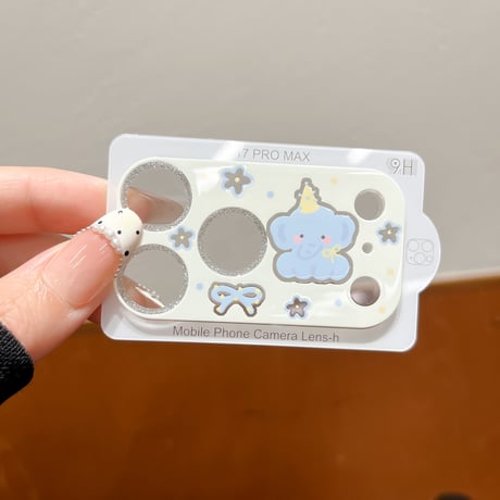 可愛い動物柄 カメラカバー  iPhone18Pro/18promax iPhone17pro/17ProMax ガラスレンズフィルム  傷から保護  [M6622]