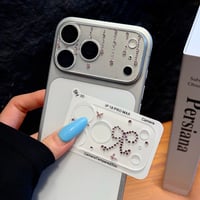 ダイヤデコスワーン iPhone18Pro/18ProMax ラインストーン キラキラ カメラ保護カバー iPhone17ProMax/17Pro  大人可愛い 華やか[M6779]