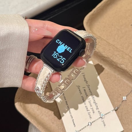 ダイヤ四つ葉のクローバー AppleWatchバンド 美しい AppleWatchベルト Series 11/10/9/8 SE3/2  Ultra3/2/1 輝き 高級感たっぷり[M6590]