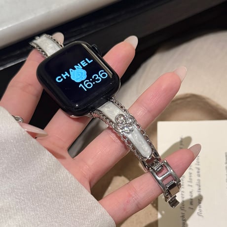 ダイヤ四つ葉のクローバー AppleWatchバンド 美しい AppleWatchベルト Series 11/10/9/8 SE3/2  Ultra3/2/1 輝き 高級感たっぷり[M6590]