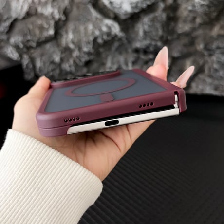 iPhone Duo専用ケース 全面保護 お得な4点セット Magsafe対応 耐衝撃 ヒンジ保護 マット加工 カメラレンズ保護 強化ガラスフィルム付 高品質[M6809]