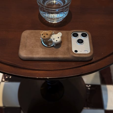 熊ちゃんパールリング付き iPhone18Pro/18ProMaxケース レザー調 iPhone17Pro/16/15カバー ヴィンテージライク 大人可愛い[M6837]