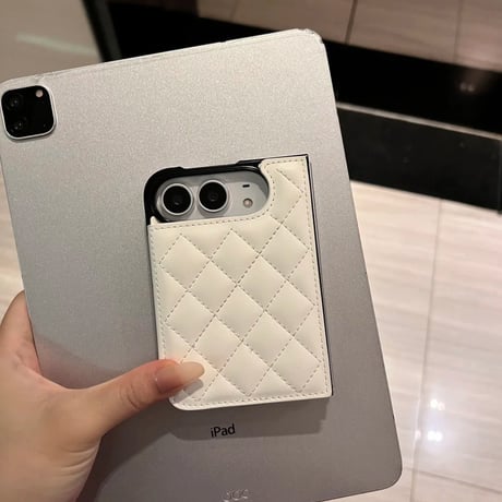iPhone Duo専用ケース キルティング手帳型 レザー製調 カードポケット・クリア窓付き 菱形 便利 [M6848]