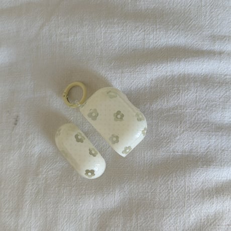 淡色系花柄 Airpods Pro3ケース 韓国風 Airpods4/3カバー pro2/pro1 リング/花キーホルダー かわいい[M6544]