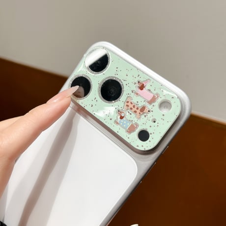可愛い動物柄 カメラ保護カバー  iPhone18Pro/18promax iPhone17pro/17ProMax ガラスレンズフィルム  傷から保護  [M6631]