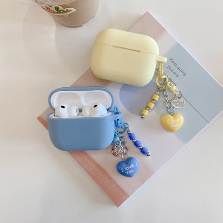 シリコン AirpodsPro3ケース  ハートキーホルダー付 Airpods4/3カバー pro2/Pro1ケース 充電口カバー付 可愛い 指紋防止[M6586]