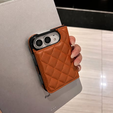 iPhone Duo専用ケース キルティング手帳型 レザー製調 カードポケット・クリア窓付き 菱形 便利 [M6848]