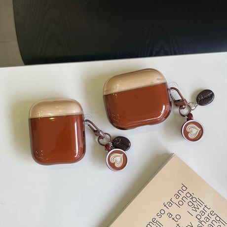ブラウンクリア Airpods Pro3ケース カフェカップチャーム Airpods4/3カバー pro2/pro1 艶感 カラビナ[M6736]
