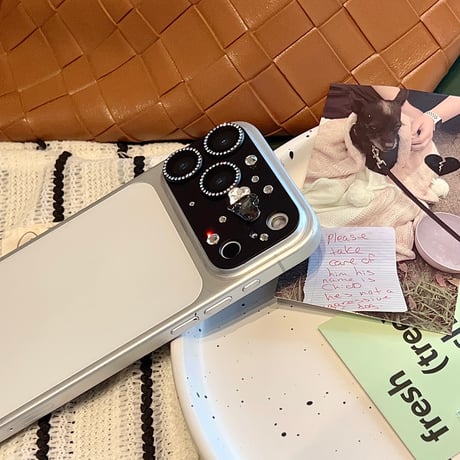 カメラ保護レンズ一体型 iPhone18Pro/18ProMax ハートビジュー＆ラインストーンデコ  傷防止 高級感 大人かわいい[M6851]
