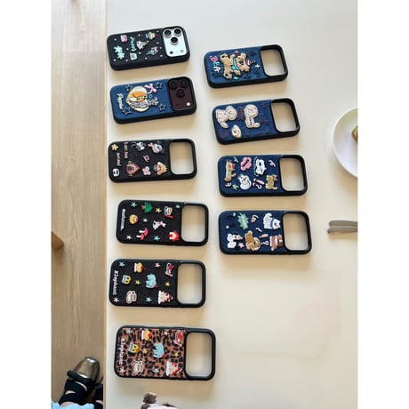 立体刺繍×デニム iPhone18Pro/18ProMax アニマル iPhone17/16/15カバー レトロ可愛い 高級感 耐衝撃[M6828]
