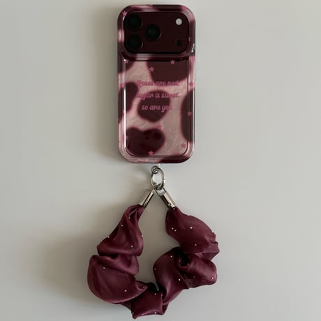 バーガンディハート柄 iPhone18Pro/18ProMaxケース キラキラ感 iPhone17Pro/16/15ProMaxカバー オーガンジーストラップ[M6786]