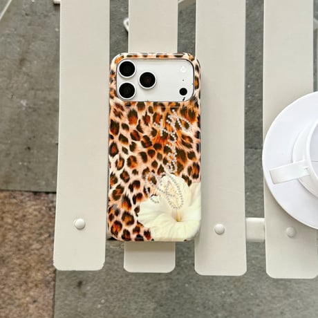 豹柄と花柄 iPhone17pro/17ケース オシャレ iPhone16promax/15ケース 手持ち付き 可愛い シック [M6614]