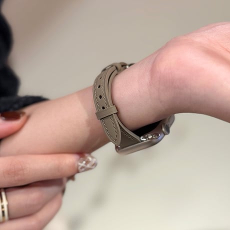 スリムレザー調  AppleWatchバンド 高級感上品 AppleWatchベルト Series 12/11/10/9 SE3/2  Ultra4/3/2 落ち着いた質感[M6723]