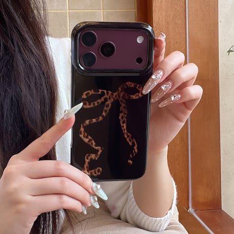 ヒョウ柄 リボン iPhone18Pro/18ProMaxケース 大人可愛い レオパード iPhone17/16/15カバー 光沢 トレンド感[M6813]