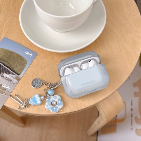 淡色系 AirpodsPro3ケース  花キーホルダー付 Airpods4/3カバー pro2/Pro1ケース 充電口カバー付 可愛い 指紋防止[M6655]