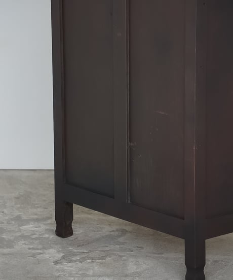 タイルトップのデンタルキャビネット