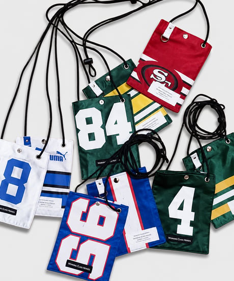 "Re:MAKE." NFL Game shirts Mobile Pouch -"8"/white