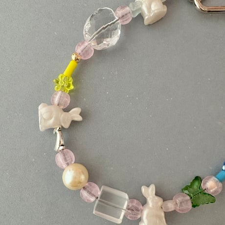 《1点もの》「 うさぎファミリー 」 MY STRAP