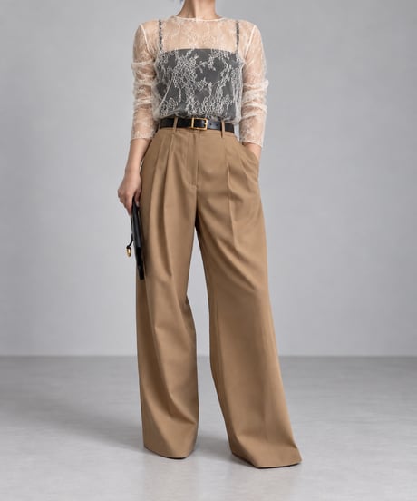 B52 / ivory（レーストップス）