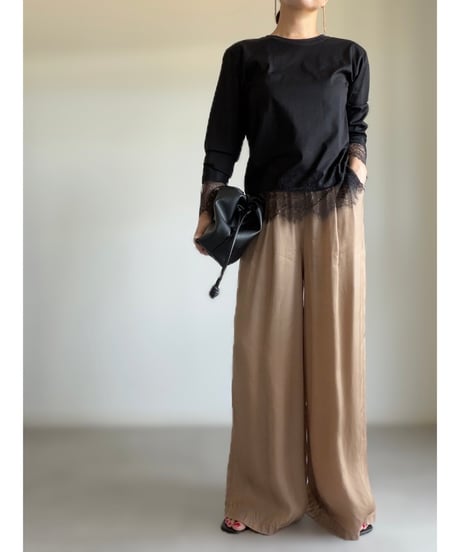 LT02 / black