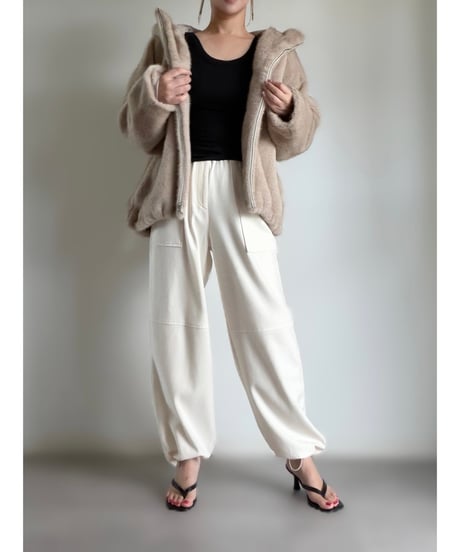J64 / BEIGE