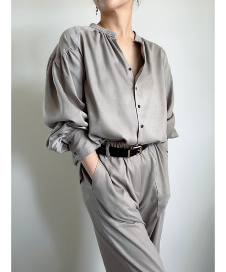 B64 / GRAY