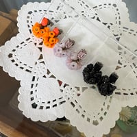 〖PIERCE･EARRINGS〗小花ふるふるピアス・イヤリング