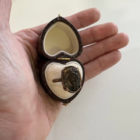 〖RING〗ブラウンカメオオーバルリング