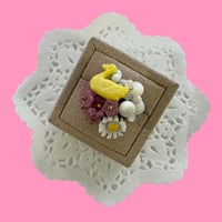 〖一点もの〗イエロースワンとマーガレットリング