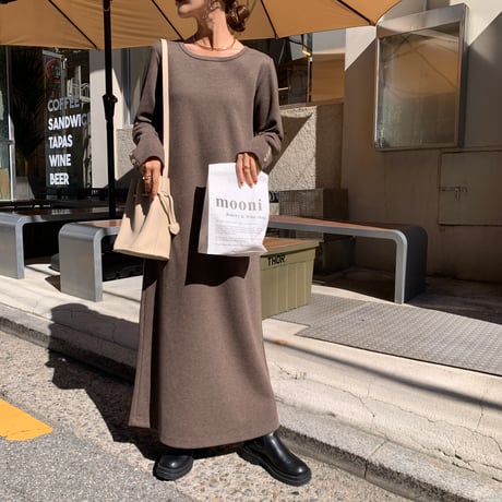 袖ボタンニュアンスワンピース