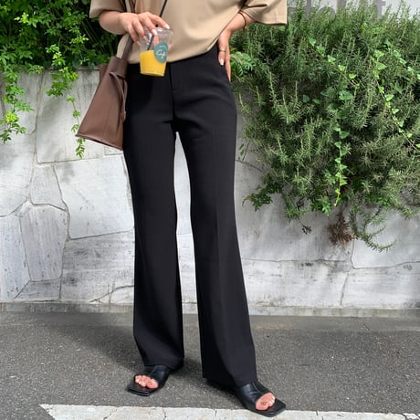 細見え美ラインストレッチフレアパンツ