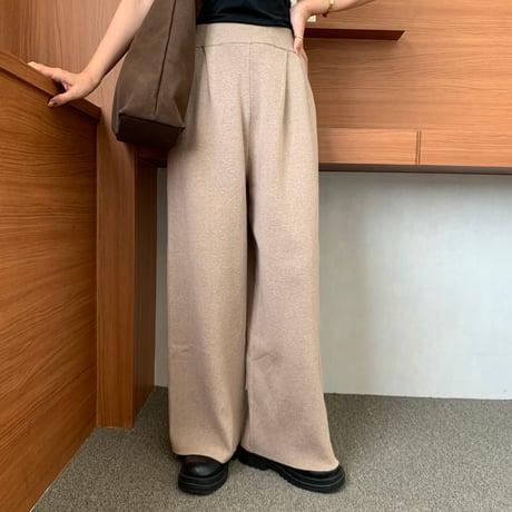 ツータックニットワイドパンツ