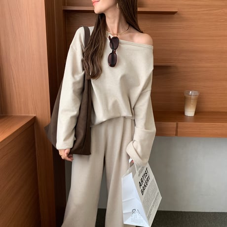 ンシンプルルーズオフショルニット