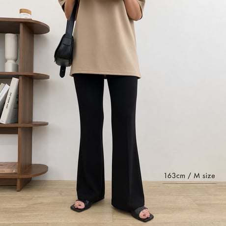 細見え美ラインストレッチフレアパンツ