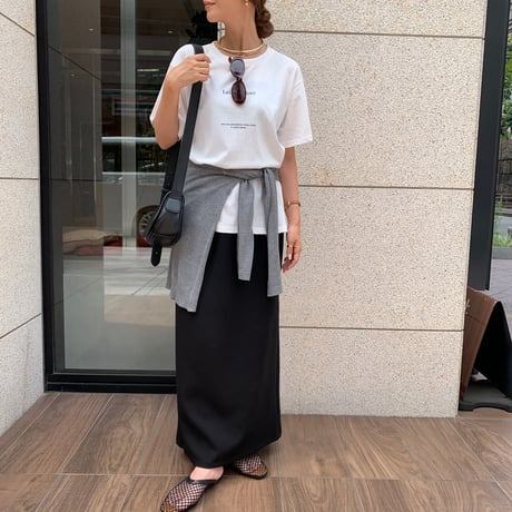 大人シンプルシアーロゴTシャツ