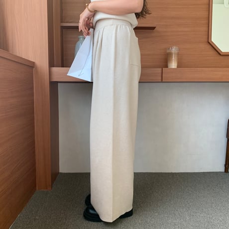 ツータックニットワイドパンツ