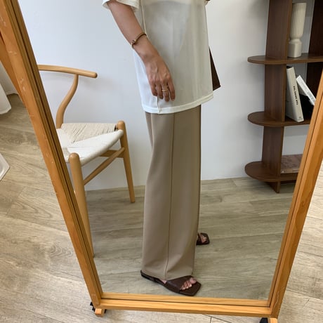 ストレートセンターシームワイドパンツ