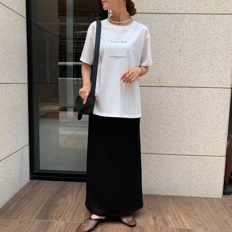 大人シンプルシアーロゴTシャツ