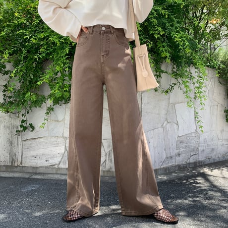 ブラウンやわらかストレッチワイドデニム