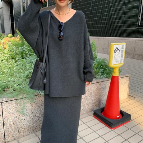 Vネック体系カバーニットセットアップ