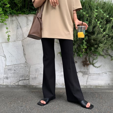 細見え美ラインストレッチフレアパンツ