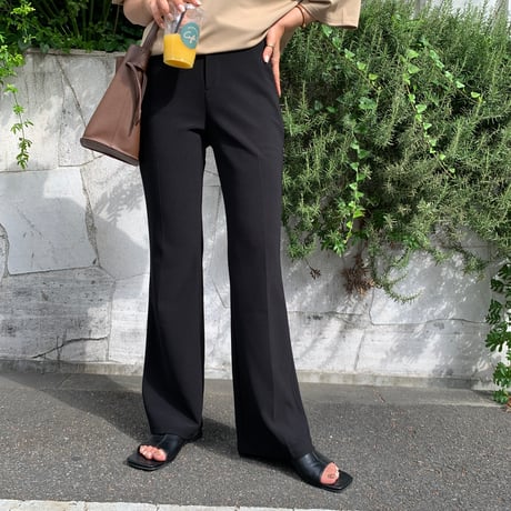 細見え美ラインストレッチフレアパンツ