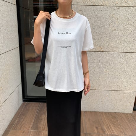 大人シンプルシアーロゴTシャツ