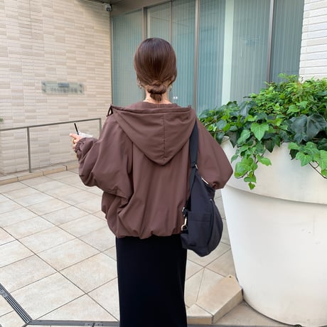 ボリュームスリーブフードブルゾン