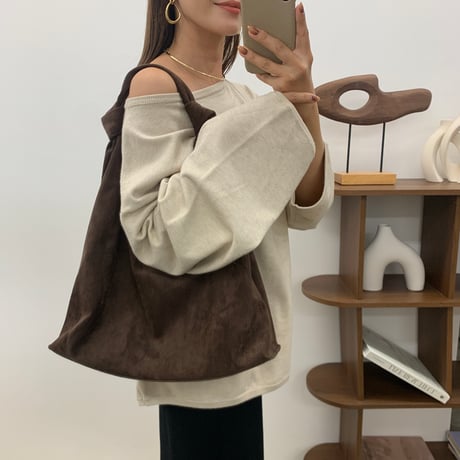 10/16入荷・柔らかスエードショルダーbag